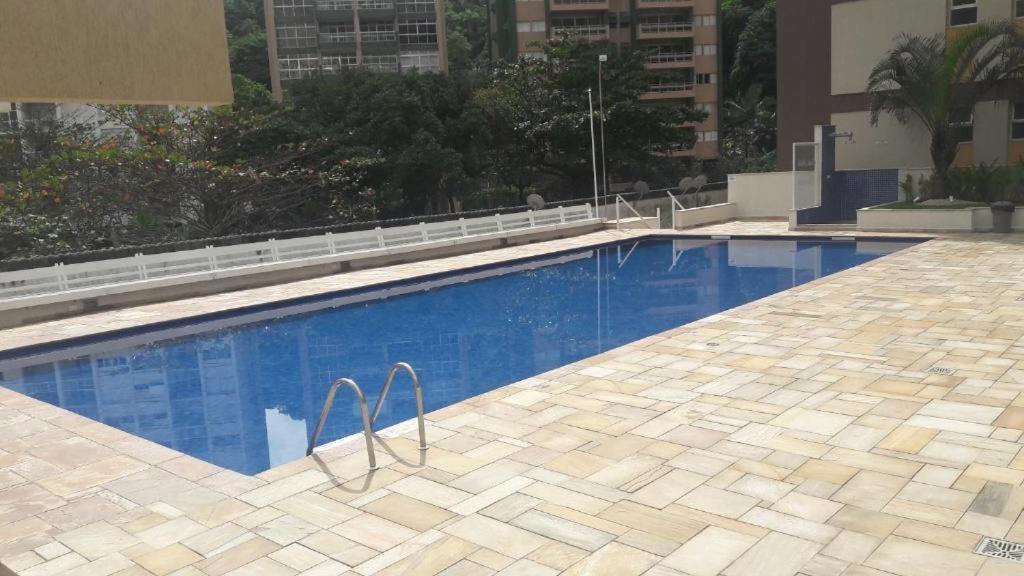 Pe Na Areia - Com Servico De Praia 瓜鲁雅 外观 照片